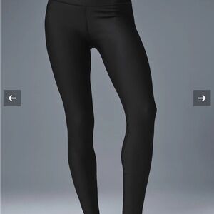 ALO Yoga AirLift Black Leggings